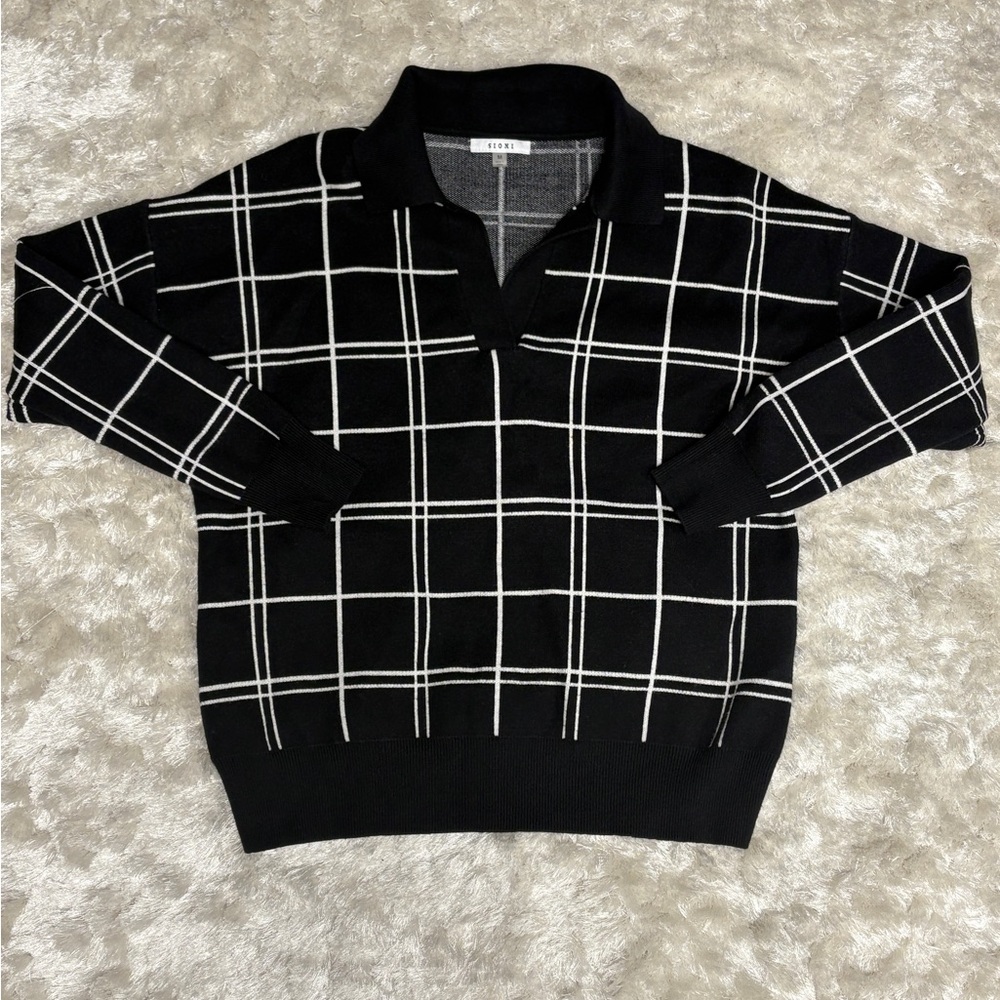 Sioni Black and White Checkered V-Neck collared Sweater